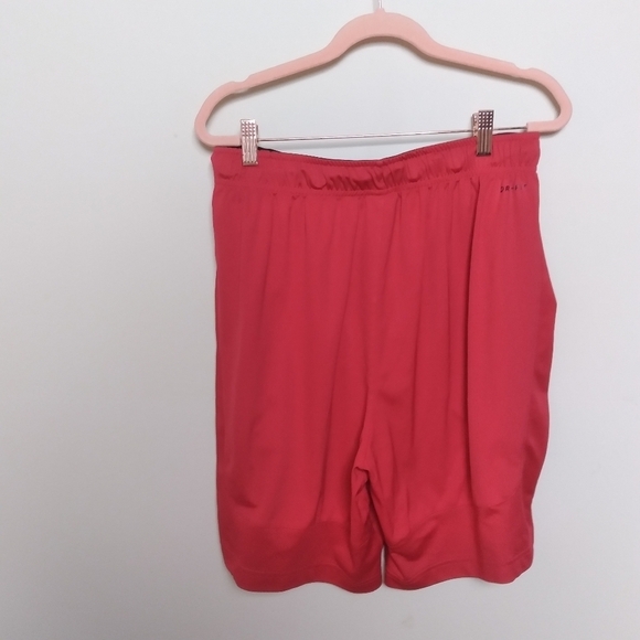 Nike Men's Red and Black Dri Fit Drawstring Waist Athletic Shorts Size Large - Picture 2 of 10